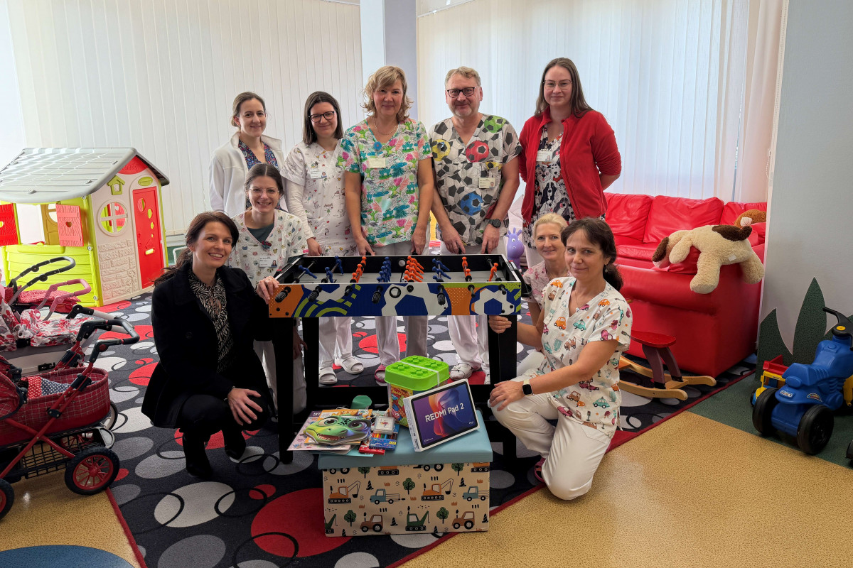 Dobročinná sbírka přinesla malým pacientům hračky i moderní vybavení Dobročinná sbírka přinesla malým pacientům hračky i moderní vybavení